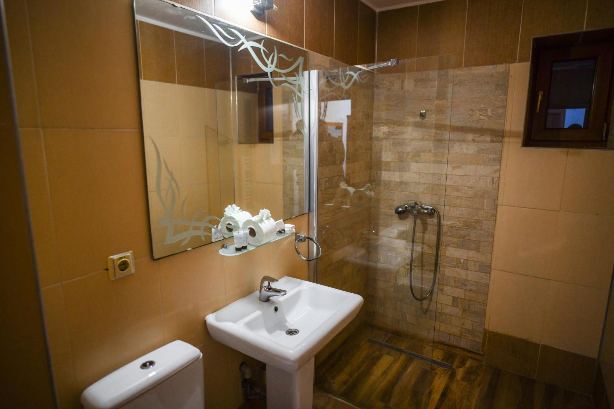 Hotel Elyon ديج المظهر الخارجي الصورة